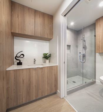 En suite bathroom